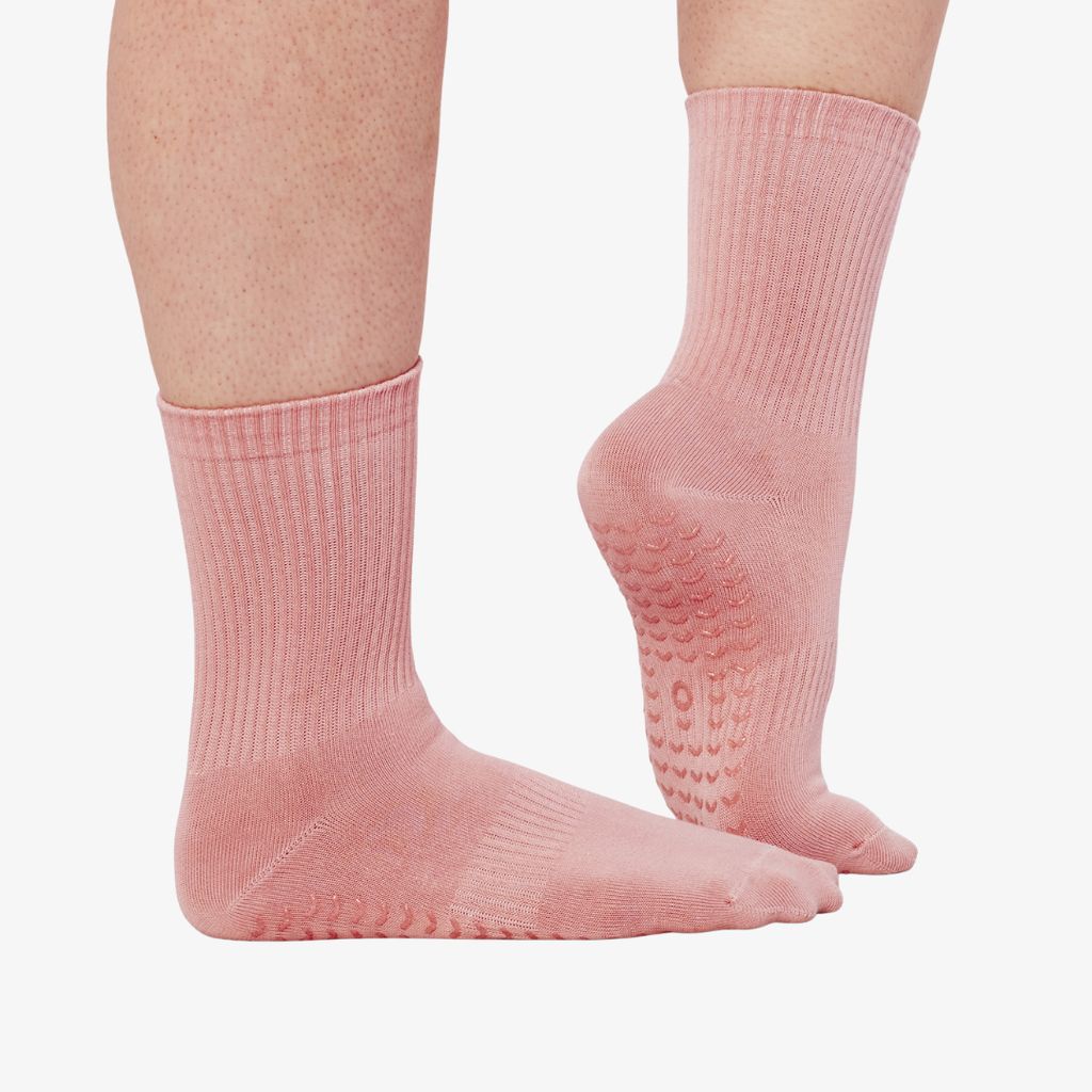 ÔWEAR Essentials Pilates Grip Socks - Rose Pink - Image 5
